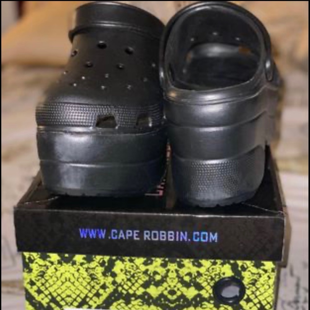 Black platforms